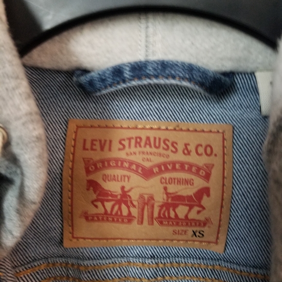 Levi's hybrid trucker jacket denim with hood - Picture 6 of 6